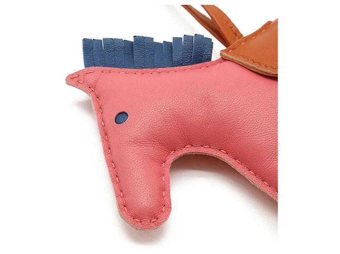 Charm per borsa Hermès Rodeo MM Agneau Milo Rosa - vista 3
