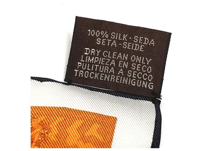 Foulard in seta Carré 90 di Hermès Rosa Arancione - vista 8