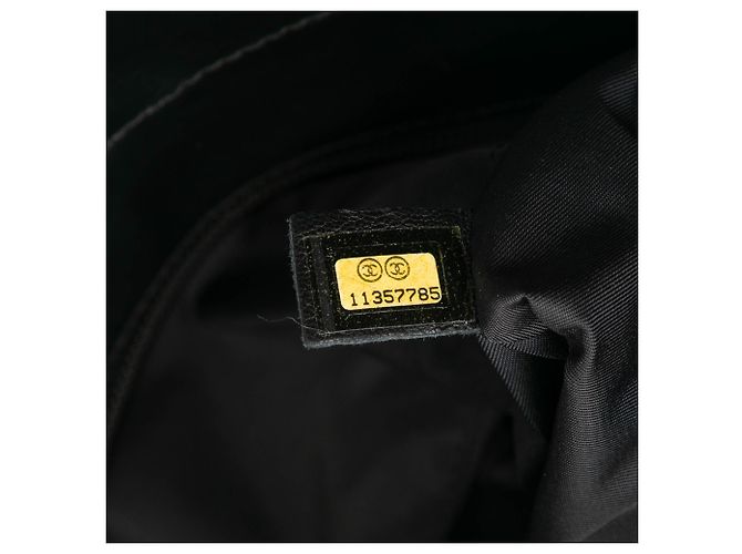 Chanel Schwarze Kleine Gesteppte Beschichtete Canvas Paris Biarritz Tote - Ansicht 6