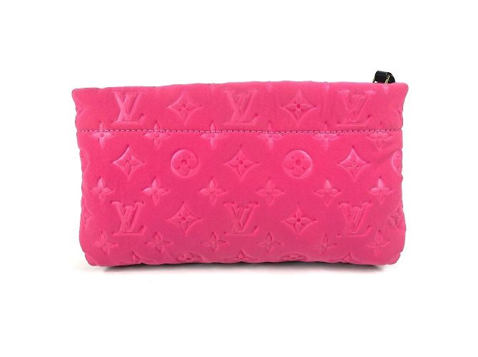 Borsa Pochette Monogram Scuba della linea Crociera Louis Vuitton M92804 Nero Rosa Monogramma - vista 2
