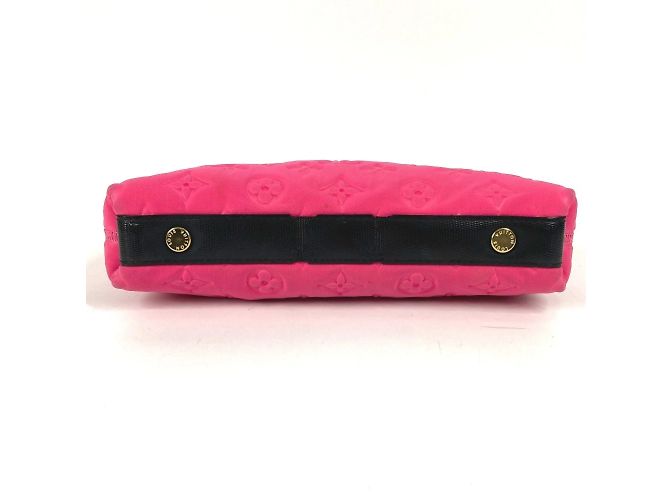 Borsa Pochette Monogram Scuba della linea Crociera Louis Vuitton M92804 Nero Rosa Monogramma - vista 5