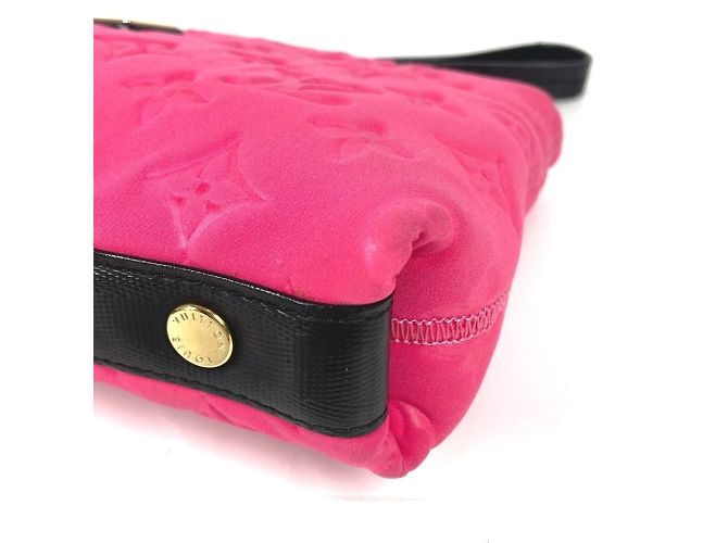 Borsa Pochette Monogram Scuba della linea Crociera Louis Vuitton M92804 Nero Rosa Monogramma - vista 6