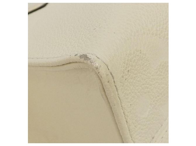Borsa On-the-Go PM in Monogram Empreinte Louis Vuitton Monogramma - vista 2