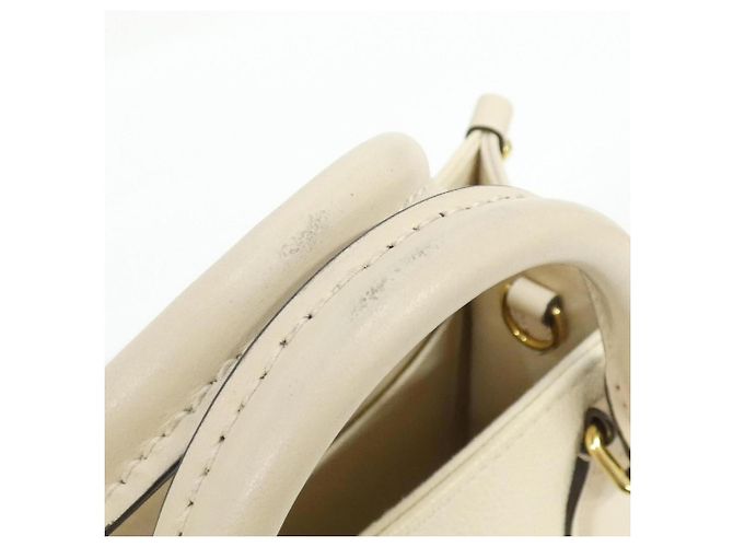 Borsa On-the-Go PM in Monogram Empreinte Louis Vuitton Monogramma - vista 6