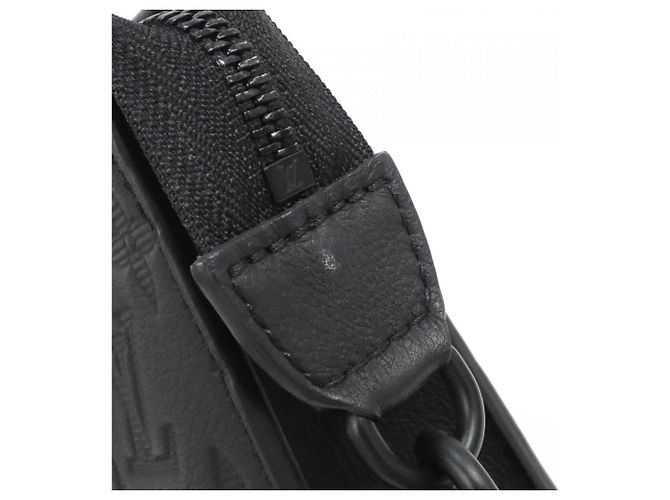 Borsa a spalla portafoglio indossabile Monogram Shadow Gaston di Louis Vuitton Nero - vista 5