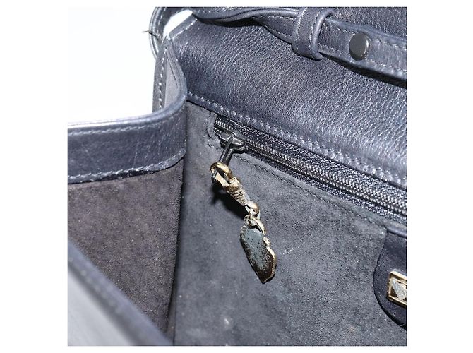 Borsa a Spalla in Pelle Nera e Oro GUCCI 004 25 0240 Auth 156804 Nero D'oro - vista 21