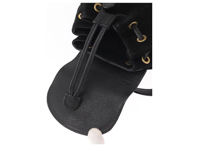 Sac à dos en daim Gucci Bamboo Noir Or 003 1956 0030 Auth 155694 - vue 22
