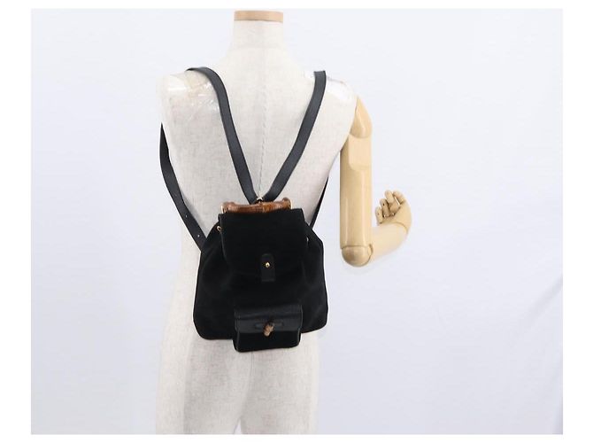 Sac à dos en daim Gucci Bamboo Noir Or 003 1956 0030 Auth 155694 - vue 28