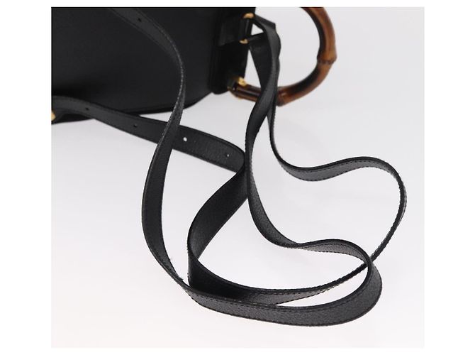 Sac à dos en daim Gucci Bamboo Noir Or 003 1956 0030 Auth 155694 - vue 9