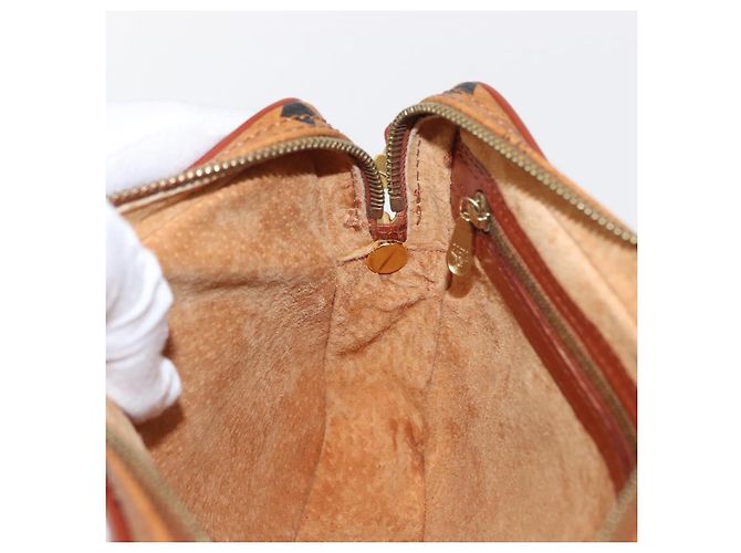 MCM Logogram Vicetos Clutch Bag de Cuero PVC Marrón Dorado Auth 148568V - vista 19