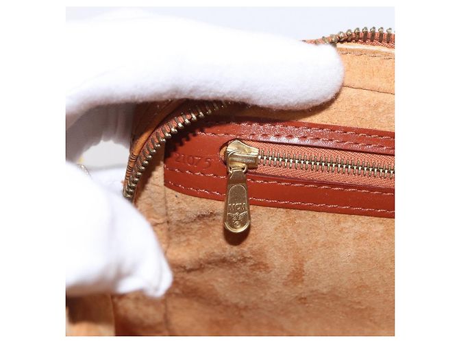 MCM Logogram Vicetos Clutch Bag de Cuero PVC Marrón Dorado Auth 148568V - vista 20