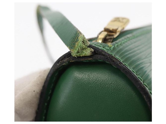 POCHETTE SOUFFLOT EPI LOUIS VUITTON VERDE LV Auth 156539 - vista 9