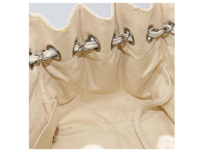 Borsa a spalla CHANEL in tela bianca con cucitura a V e CC argento Auth gh1368 Bianco - vista 19