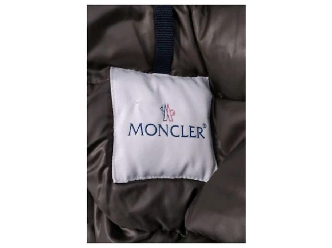 Moncler Khakifarbene Steppjacke - Ansicht 5