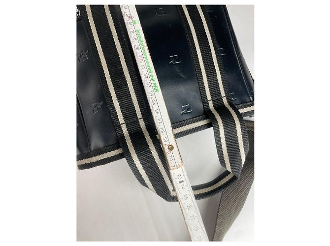 Vintage Courreges Paris 2-Wege Monogramm Handtasche Schwarz Weiß - Ansicht 12
