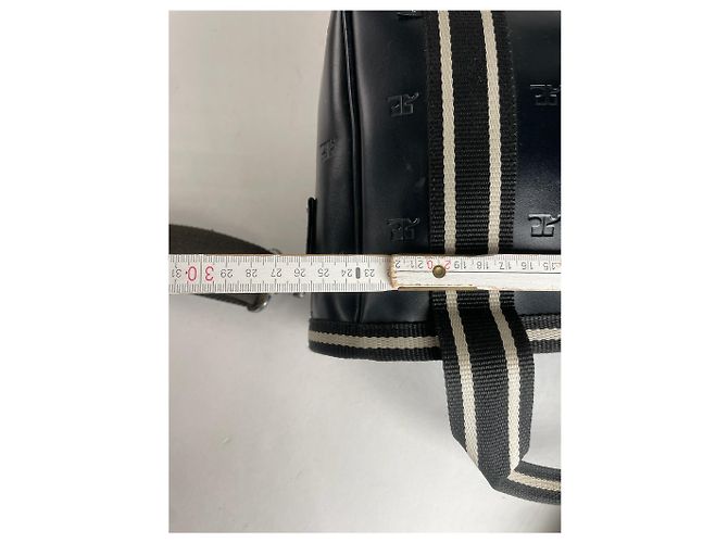 Vintage Courreges Paris 2-Wege Monogramm Handtasche Schwarz Weiß - Ansicht 13