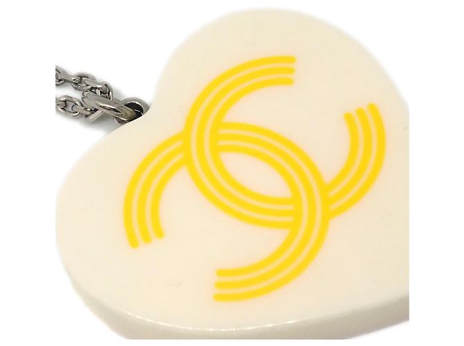 Pendente Cuore CC di Chanel in metallo e smalto Argento - vista 3