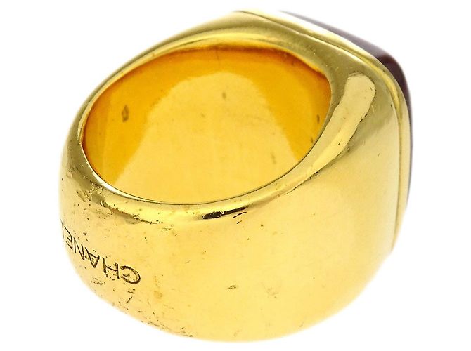 Chanel Vintage Square CC Ring Resin Golden - view 2