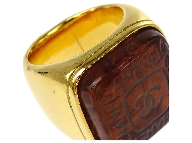 Chanel Vintage Square CC Ring Resin Golden - view 3