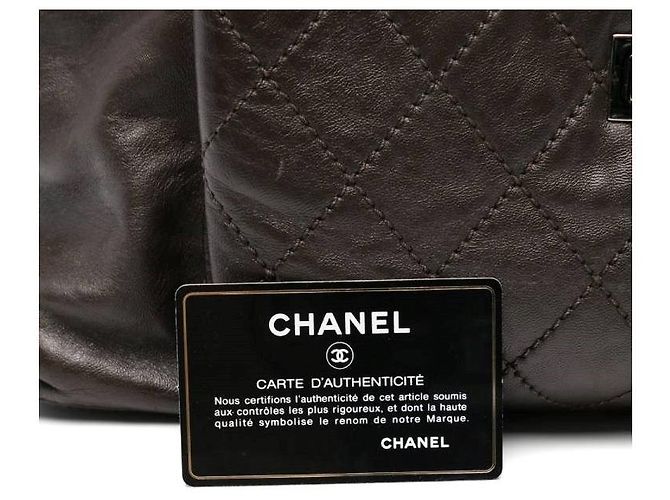 Sac à épaule en cuir marron Chanel - Années 2000 - vue 6