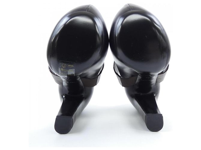 Pumps Puffy Line Louis Vuitton Nero - vista 4