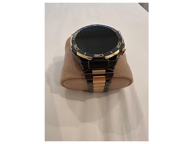 Autre Marque Edizione Oro del Huawei Watch Ultimate D'oro - vista 7