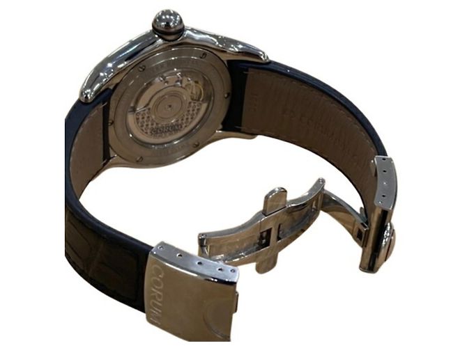 Corum Bubble Casino Royale Uhr Limitierte Auflage 2003 - view 4