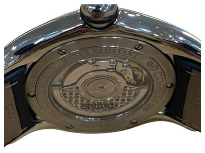 Corum Bubble Casino Royale Uhr Limitierte Auflage 2003 - view 5