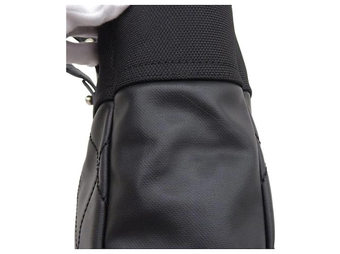 Chanel Paris-Biarritz PM Handtasche aus schwarzem beschichtetem Canvas - Ansicht 5