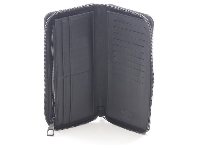 Louis Vuitton Taurillon Leather Zippy Wallet Black - view 3
