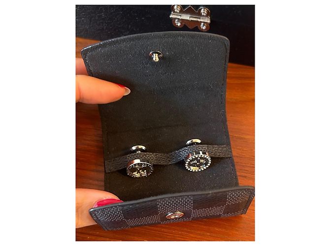 Louis Vuitton Cufflinks Silvery - view 7