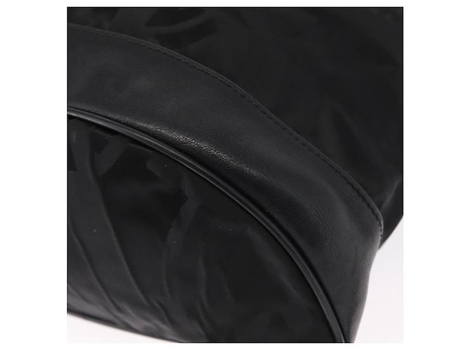 Zaino Gancini in nylon nero e argento Salvatore Ferragamo Auth 155204 - vista 16