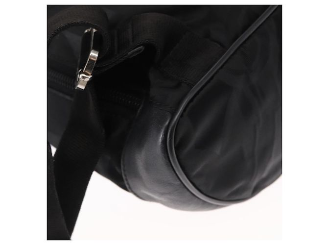 Zaino Gancini in nylon nero e argento Salvatore Ferragamo Auth 155204 - vista 17