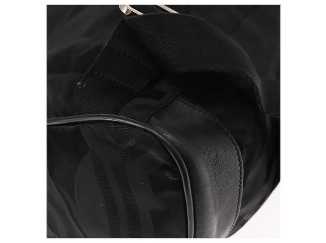 Zaino Gancini in nylon nero e argento Salvatore Ferragamo Auth 155204 - vista 18