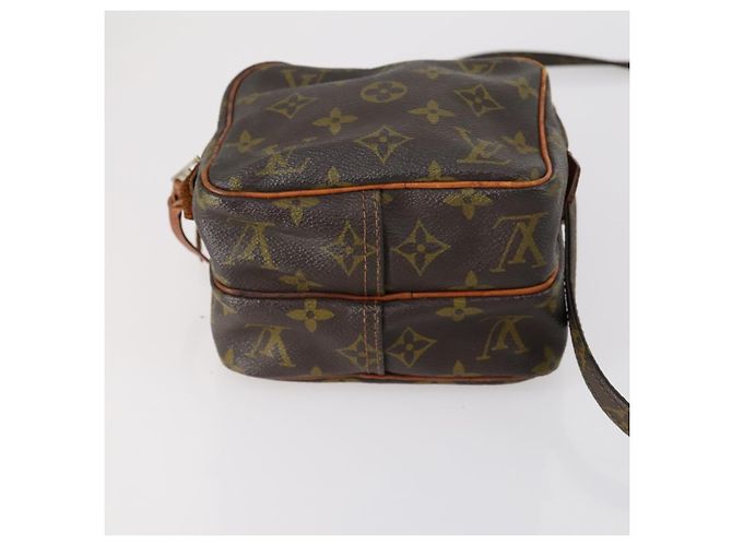 LOUIS VUITTON Borsa a Spalla Monogram Taiga Set da 3 Epicea LV Auth 152178 Monogramma - vista 22