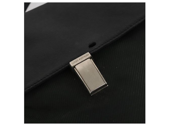 LOUIS VUITTON Borsa a Spalla Monogram Taiga Set da 3 Epicea LV Auth 152178 Monogramma - vista 9