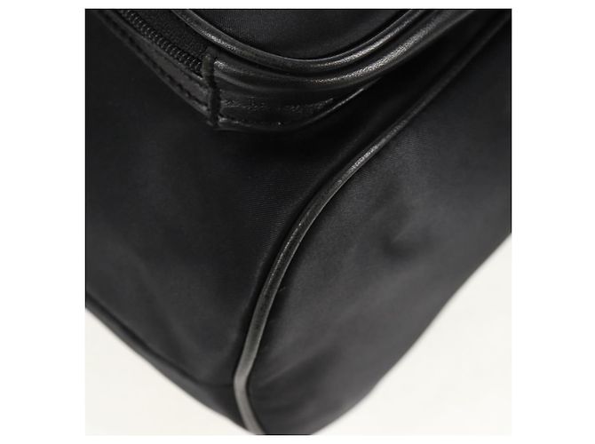 Zaino Valentino in nylon e pelle nero e oro Auth BA8694 D'oro - vista 9