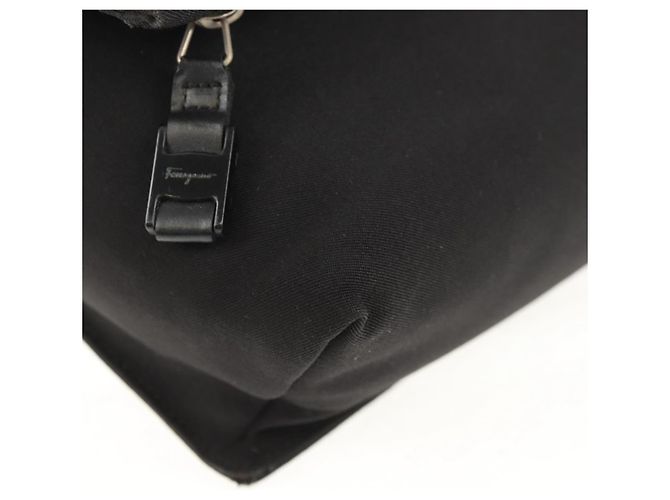 Borsa a Spalla Salvatore Ferragamo Nylon Nero Auth BA8876 - vista 15