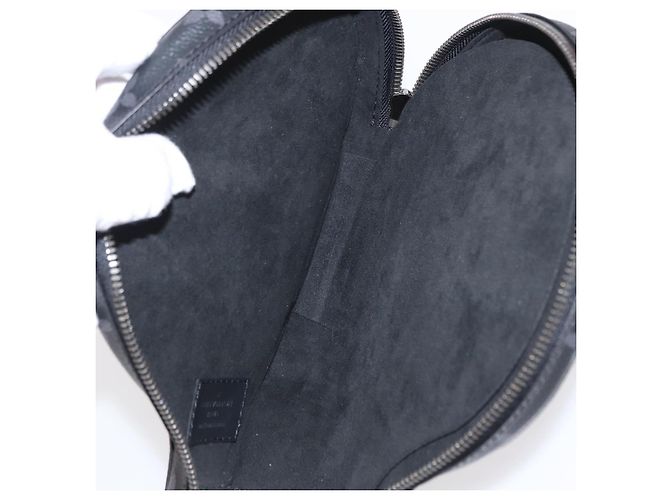 LOUIS VUITTON Ensemble Monogram Eclipse Ping Pong James Club Étui LV Auth 158098SM Monogramme - vue 16