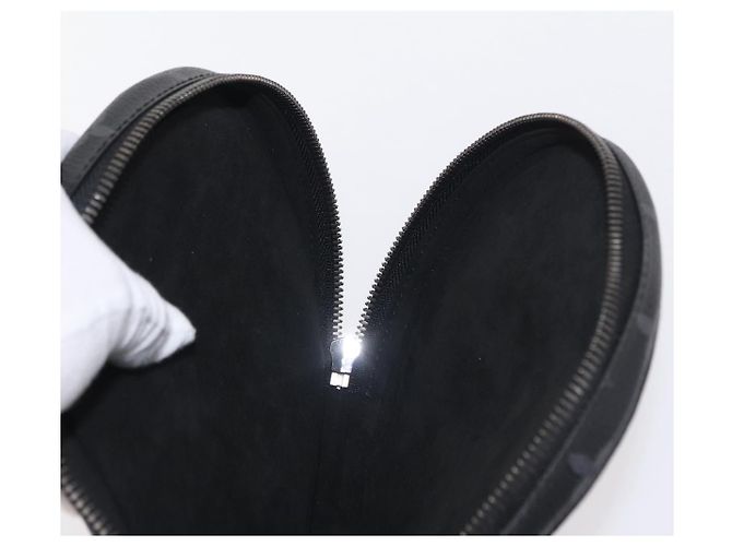 LOUIS VUITTON Ensemble Monogram Eclipse Ping Pong James Club Étui LV Auth 158098SM Monogramme - vue 21