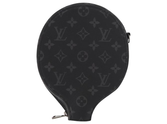 LOUIS VUITTON Ensemble Monogram Eclipse Ping Pong James Club Étui LV Auth 158098SM Monogramme - vue 4