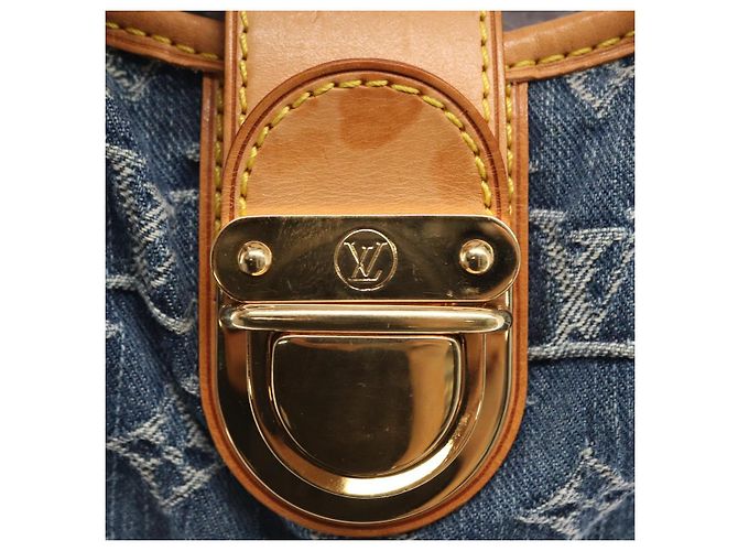 LOUIS VUITTON Borsa a mano Preity in denim Monogram blu M95020 LV Auth 157975SAV - vista 9