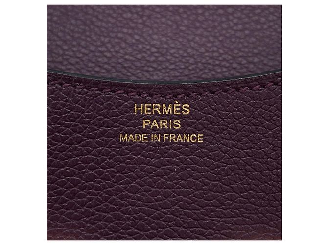 Monedero Constance en Cassis de Hermès Morado oscuro - vista 13
