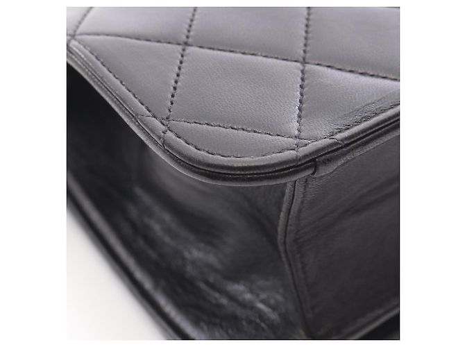 Borsa a Spalla Chanel Matelassé con Patta Completa Nero - vista 9
