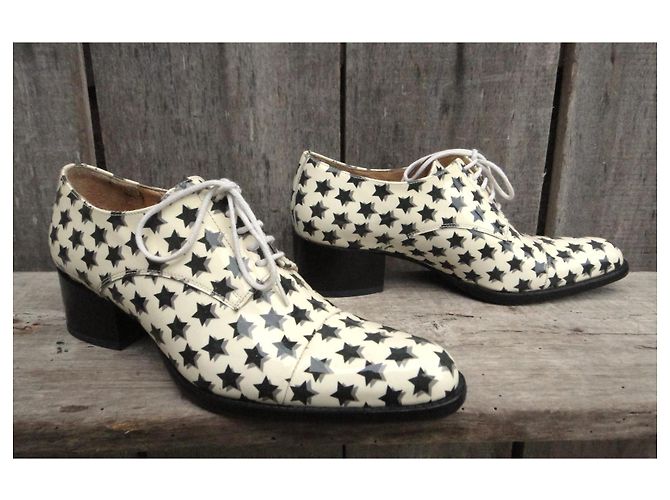 Derbies Free Lance in pelle verniciata bianca Bianco - vista 2