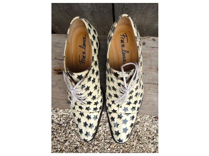 Derbies Free Lance in pelle verniciata bianca Bianco - vista 6