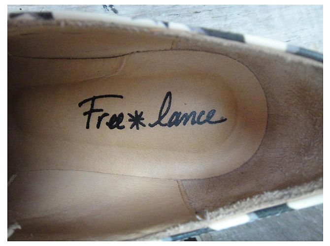 Derbies Free Lance in pelle verniciata bianca Bianco - vista 9