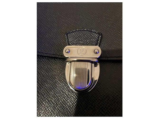 Louis Vuitton Luka Black - view 5