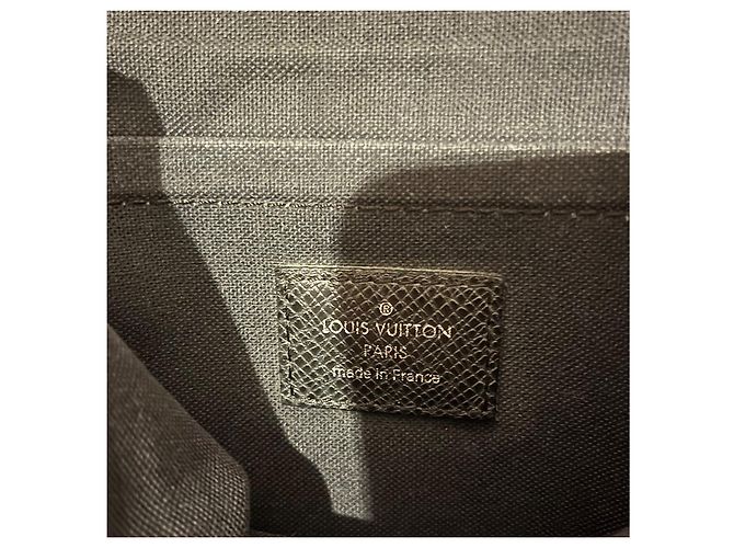 Louis Vuitton Luka Black - view 6