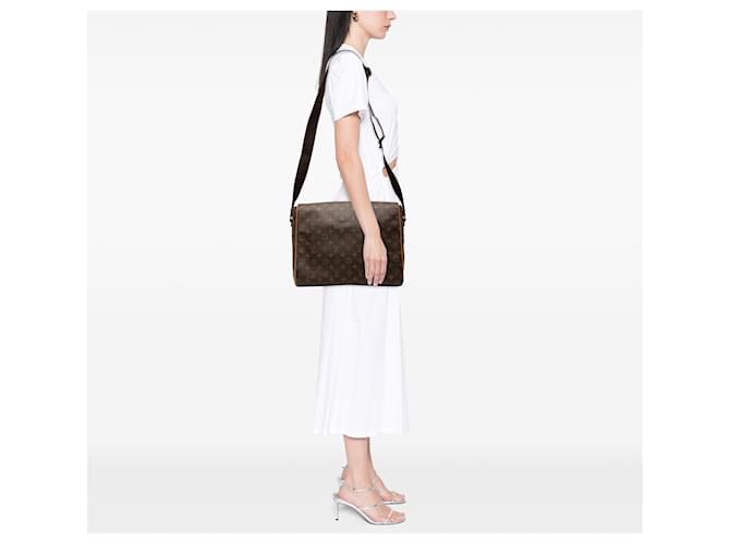 Louis Vuitton Marrone Monogramma Abbesses - vista 7